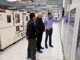 國家市場監(jiān)管總局計量司副司長王步步一行至康斯特調研